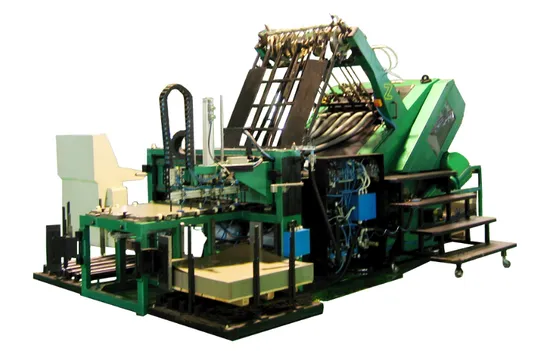 ガラス瓶の蓋製造機用カバーキャップ製造ライン